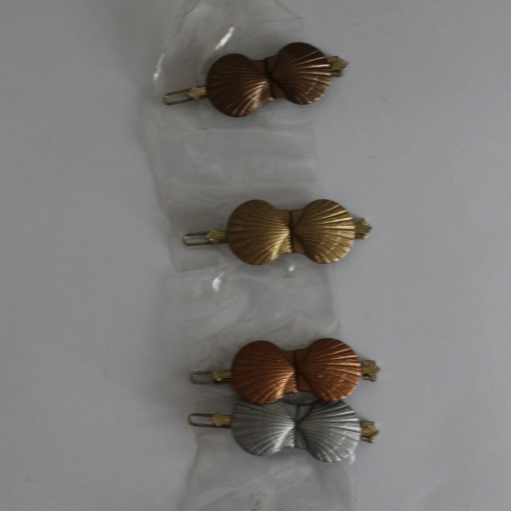 Vintage Beautiful Jools Sea Shell Hair Acessories  Barrettes 5 Pcs 1980S-90s